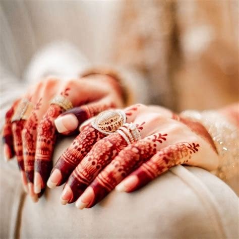6_25 Latest Pakistani Mehndi Designs