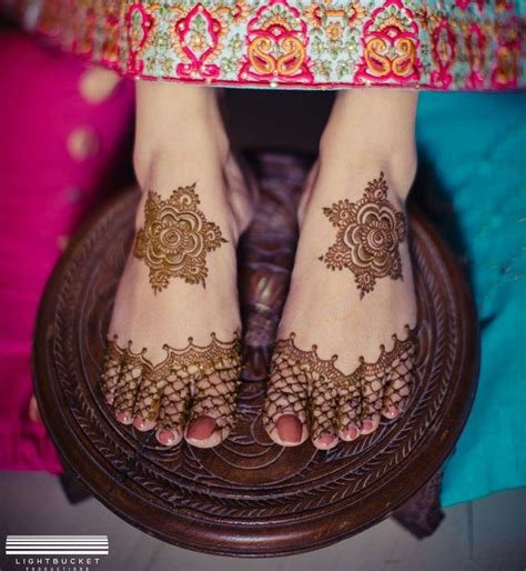 7_Pakistani Bridal Mehndi Designs For Hands