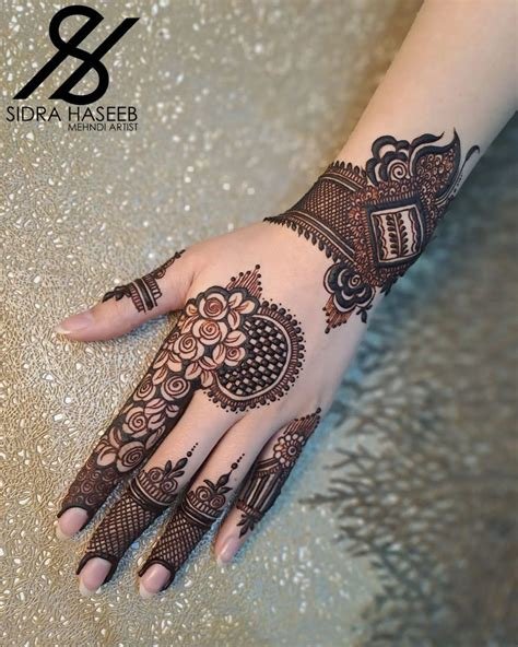 7_Pakistani  Indian Eid Mehndi Designs Collection 28  StylesGapcom