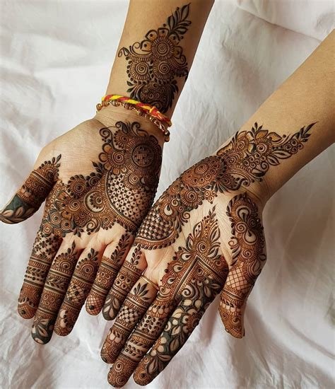 10_Simple Mehndi Designs Pakistan