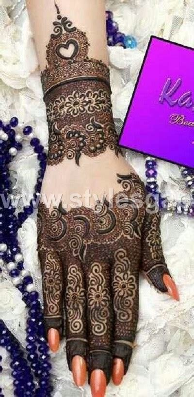 15_Latest Eid Mehndi Designs Stylish Best Collection 23  StylesGapcom