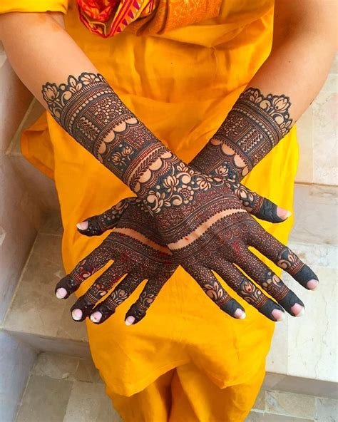 8_Bridal Mehndi Designs  9 Most Adorable Mehndi Design To Try