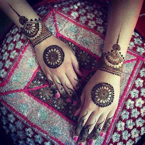 13_Simple Gol Tikka Mehndi Designs For Hands In 202324  FashionEven