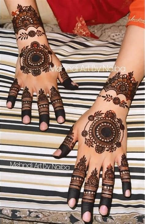 5_Round Mehndi Designs for Back Hand  Gol Tikki Mehndi Ideas  K4 Fashion