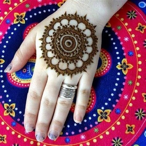 7_Easy Round DesignGol Tikka Mehndi for Hands 2021  FashionGlint