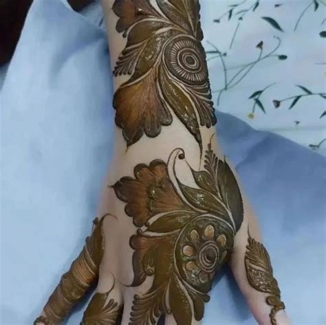 1_15          mehndi designs on hand in