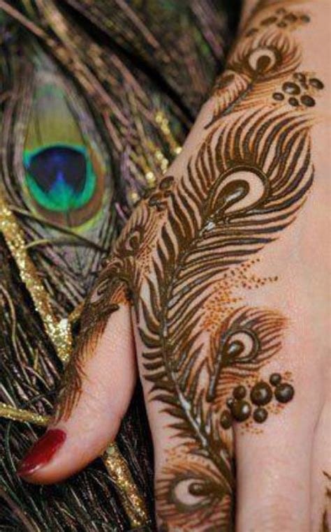 9_29 Remarkable Peacock Mehndi Designs for the Brides of Today