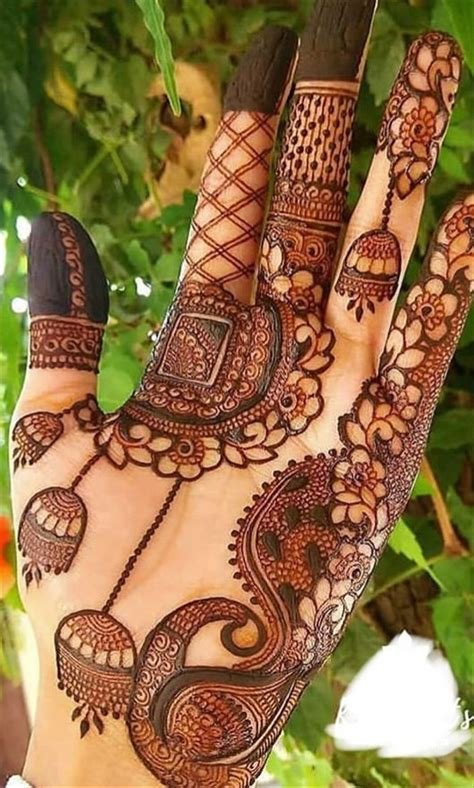 14_45 Remarkable Peacock Mehndi Designs for the Brides of Today