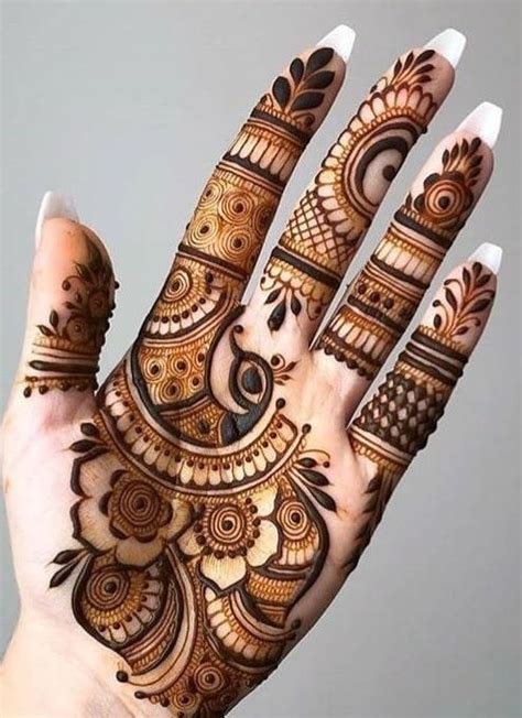 10_31 Easy Mehndi Design That Anyone Can Try At Home
