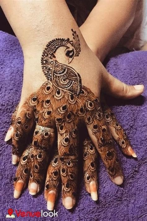 7_64 Latest Peacock Mehndi Design to try in 2018 for hands and feet