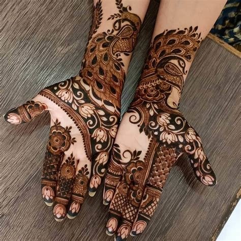 7_Simple Peacock Henna Design