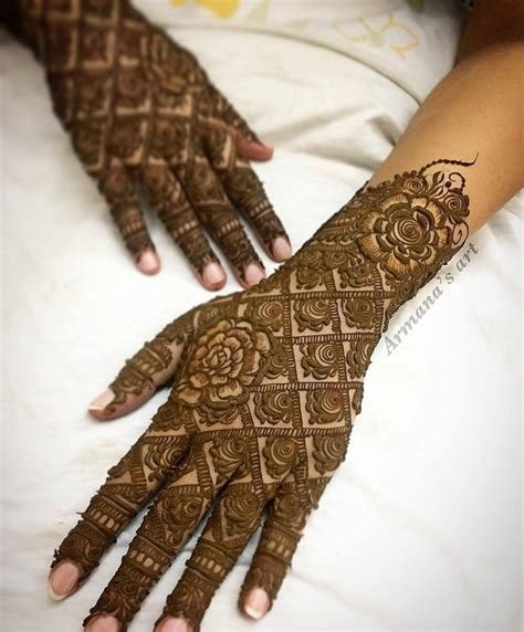 3_31 DropDead Stunning Dulhan Mehndi Designs for Hands  Legs