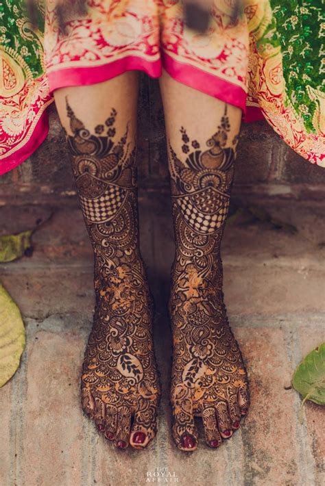 4_Top 50 Leg Mehndi Design Ideas as per Your Zodiac