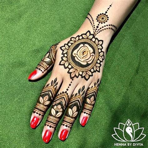 2_31 Unique And Beautiful Rose Mehndi Designs For DDay
