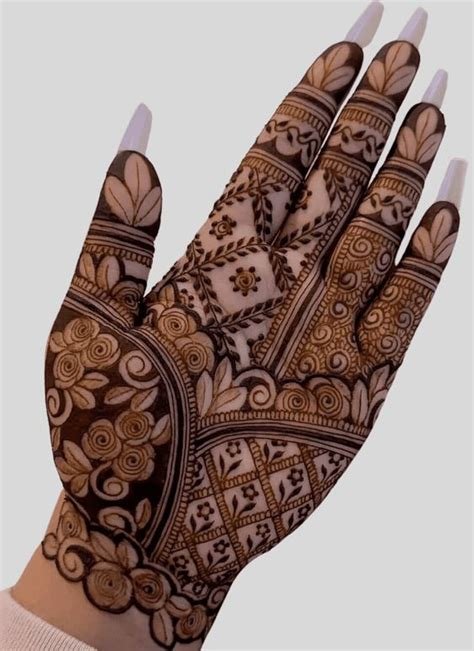 11_Simple and Plain Mehndi Design Ideas for Your Hands