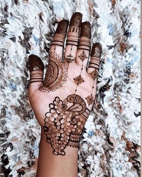 15_Simple and Plain Mehndi Design Ideas for Your Hands