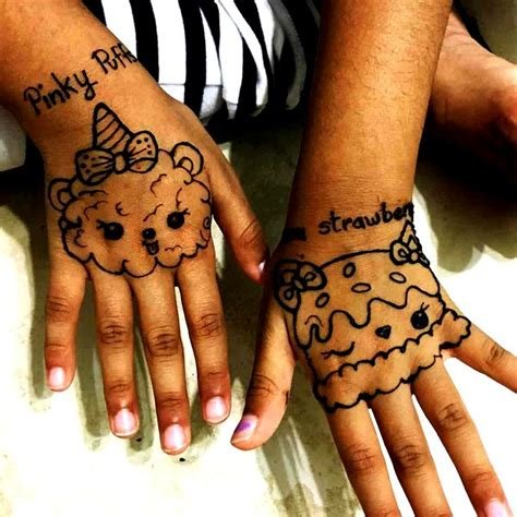 14_Cartoon  Simple Mehndi Designs For Kids They Just Love Them