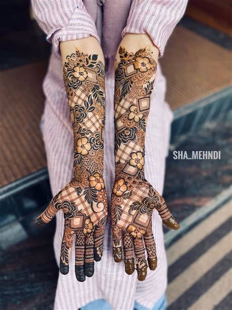 1_QL features Shas Mehndi  discovering henna art in Qatar  Qatar Living