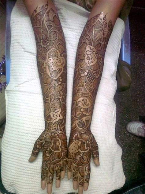 5_Rahul Mehndi Arts Bridal Mehndi Artist in Mumbai  WeddingZ