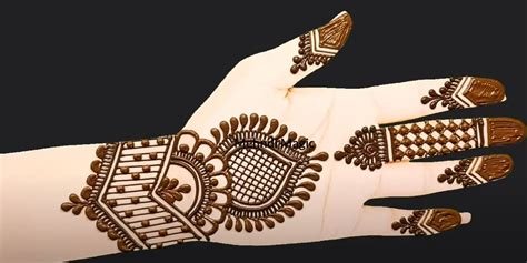 2_10 Most Alluring Mehndi Designs for Raksha Bandhan 2023
