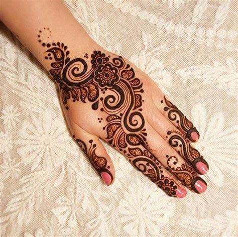 1_15 Easy Mehndi Designs For Raksha Bandhan To Try Out 2023