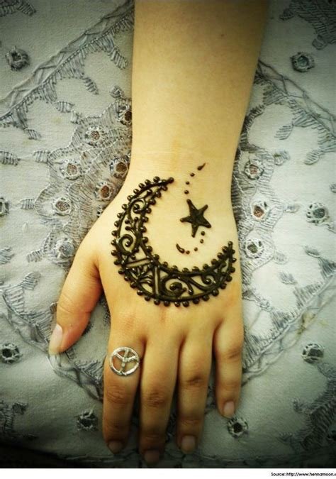 14_Latest  Best Eid Mehndi Designs 15  StylesGapcom