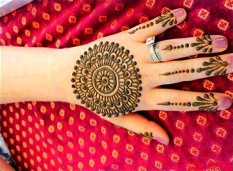 5_11 Rangoli Mehndi Designs Thatll Make You Fall In Love