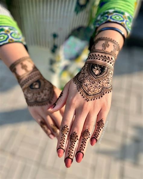 5_40 Front Hand Mehndi Designs For Every Bride  WedMeGood