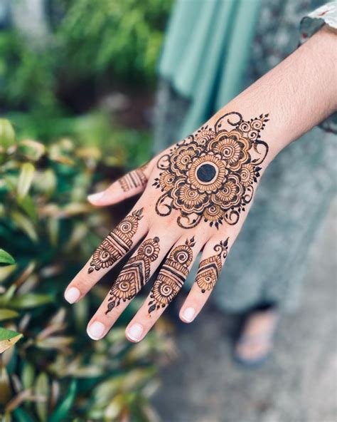 15_40 Glamorous Rose Flower Mehndi Designs 2020  SheIdeas