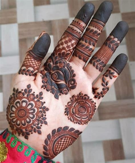 9_Round Mehndi Designs 55 Easy Circle Shape Mehandi Design for Brides