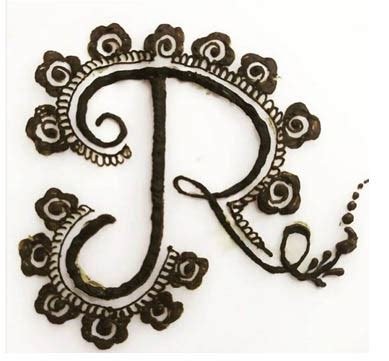 1_10 Adorable R Letter Mehndi Designs and Ideas 2023