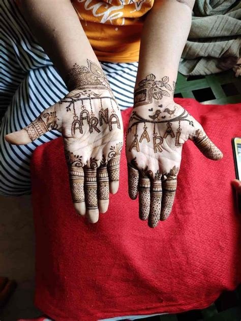 8_15 Simple S Letter Mehndi Designs You Can Try 2023