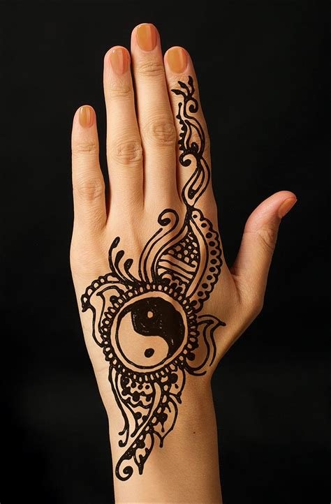 6_30 Most Popular Mehndi Tattoo Designs in 2019