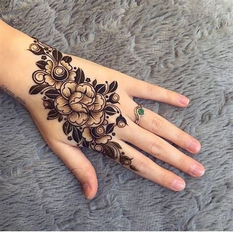 8_Latest Simple Arabic Mehndi Designs for Back Hand 2023  K4 Fashion