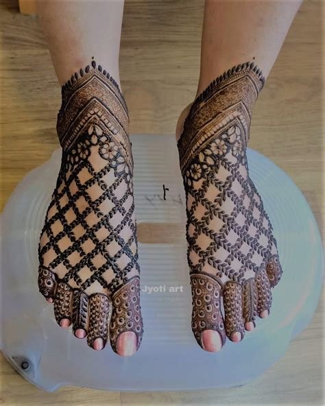 3_Top 10 Latest Shaded Mehndi Designs To Try In 2020  Weddingbels