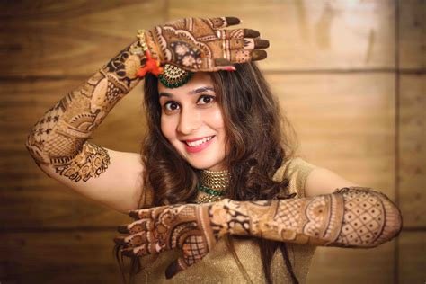 11_Best  latest mehndi Dizain Collection Images to try in 2020  Weddingbels