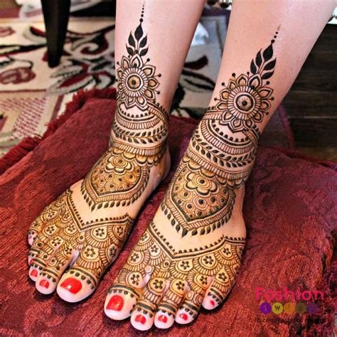 5_Bridal Mehndi Designs  9 Most Adorable Mehndi Design To Try