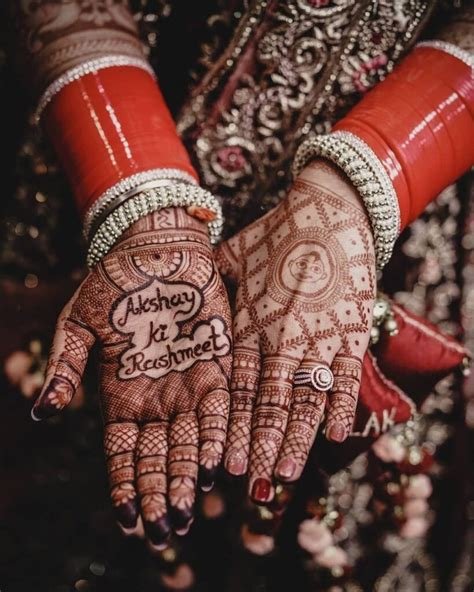 14_Beautiful Front and Back Hand Mehndi Designs For Bridal