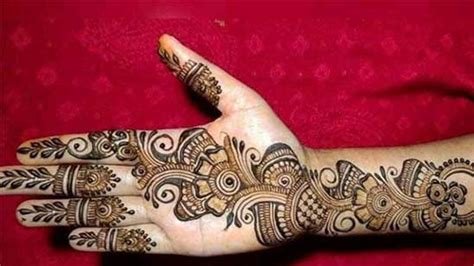 15_Celebrate Shivratri Stunning Mehndi Patterns for Devotees