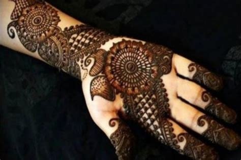 14_Mahashivratri Mehndi Design 2024