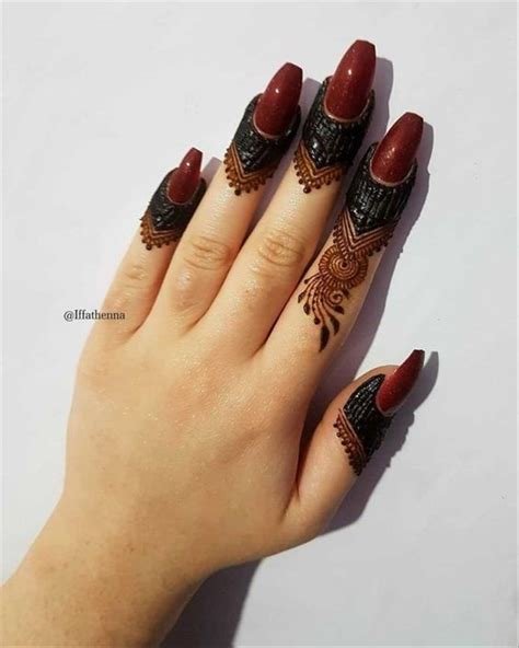 7_Short Mehndi Design Ideas That Will Make You the Star of the Show
