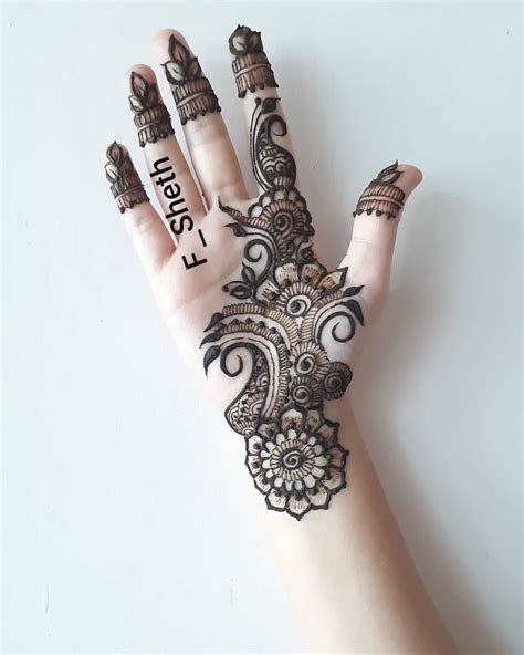 14_Stylish Mehndi Designs for Front Hand  K4 Fashion