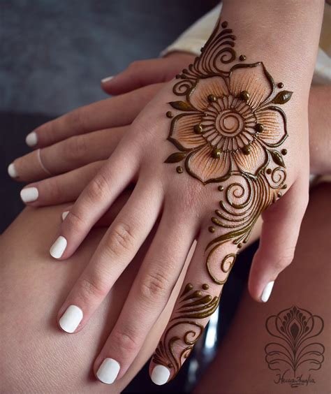 6_70 Simple Mehndi Designs For Hands  Body Art Guru