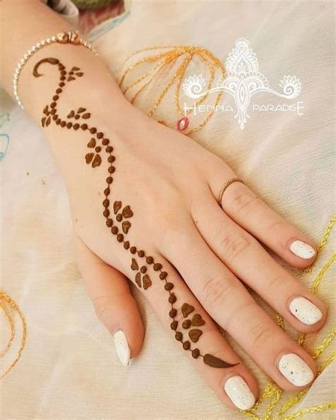 13_Simple Arabic Mehndi Designs Step By Step