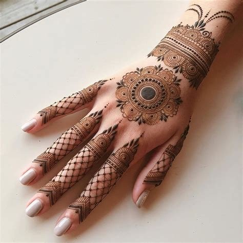 12_75 Latest Bracelet Style Mehndi Designs For 2020  EntertainmentMesh