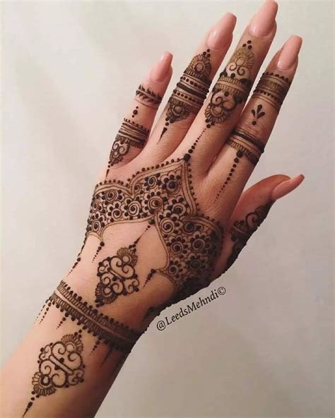 1_Best Mehndi designs  simple black henna designs in pictures Tukocoke