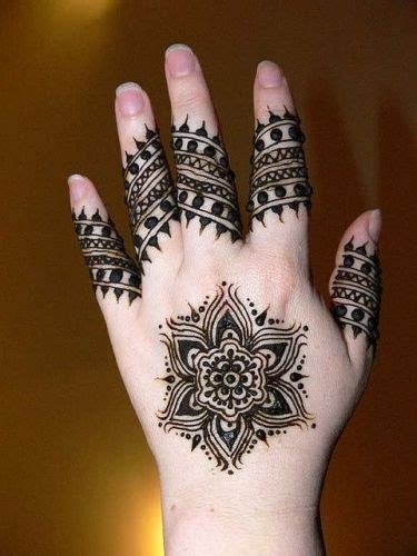 3_Best Mehndi designs  simple black henna designs in pictures Tukocoke