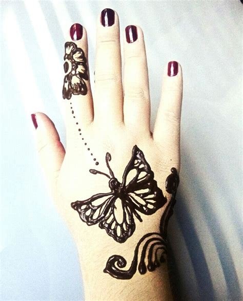 5_20 Stunning Butterfly Mehndi Designs 2018  Folder