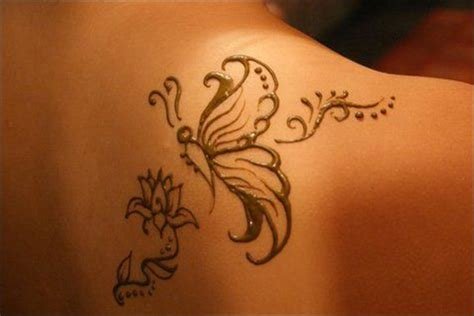 6_Henna Designs Butterfly