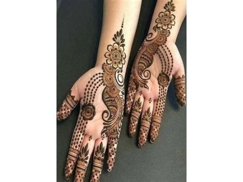 15_Unique Back Hand Mehndi Designs For The Bridesmaids  WedMeGood